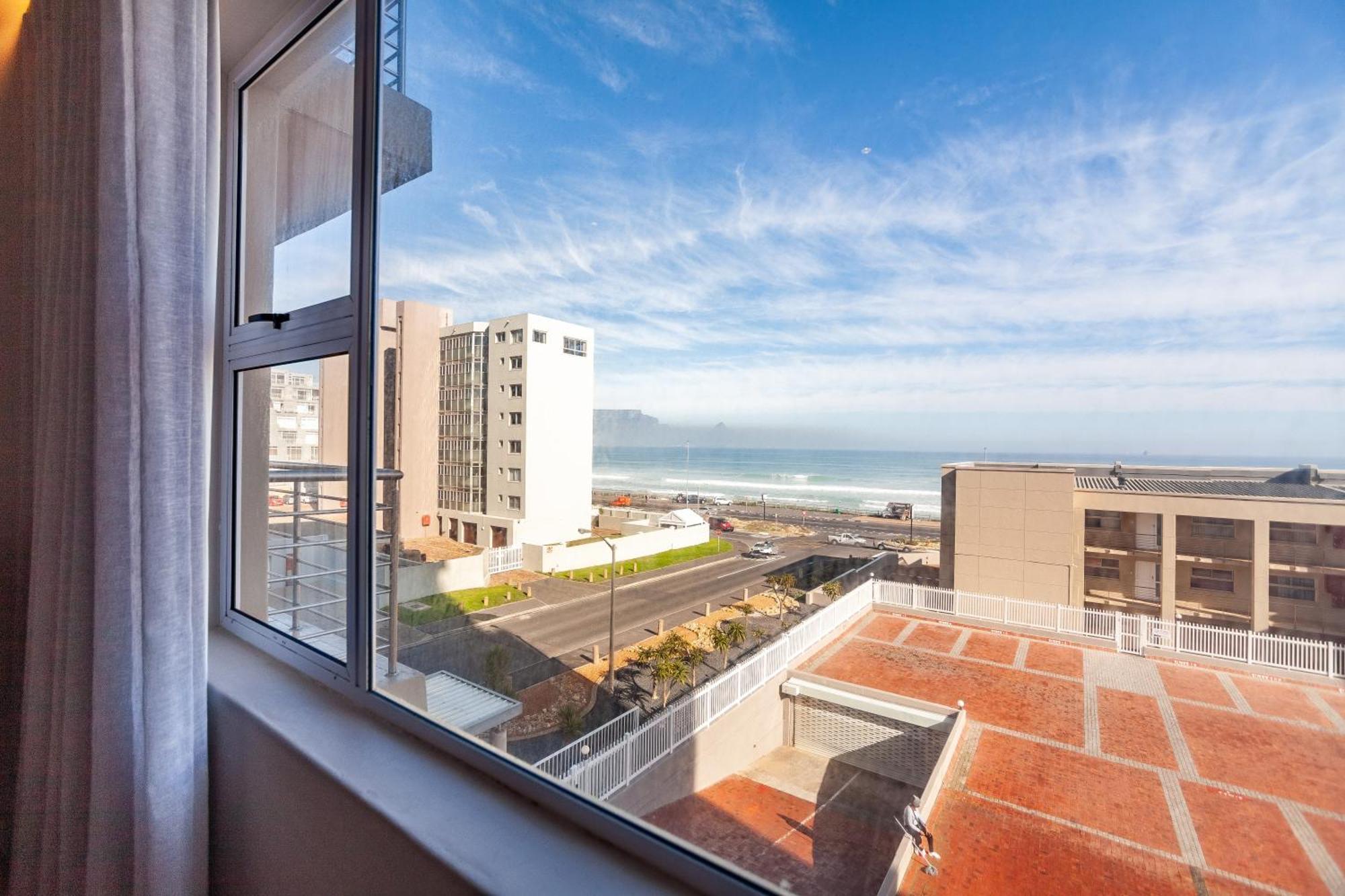 Luxury Ocean View Beachfront 2 Bed Apartment -206 The Waves, Blouberg, Cape Town Bloubergstrand Eksteriør bilde