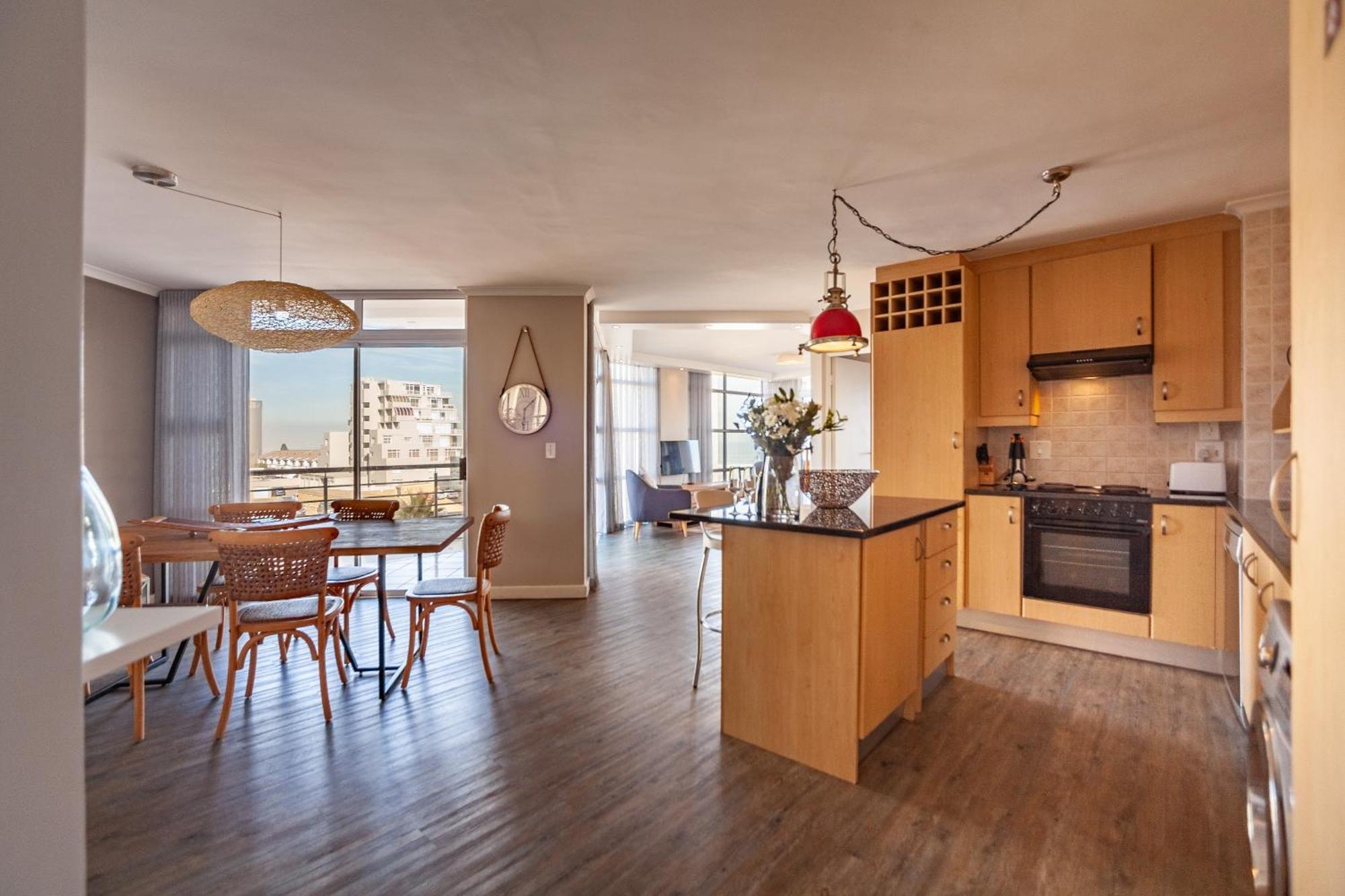Luxury Ocean View Beachfront 2 Bed Apartment -206 The Waves, Blouberg, Cape Town Bloubergstrand Eksteriør bilde
