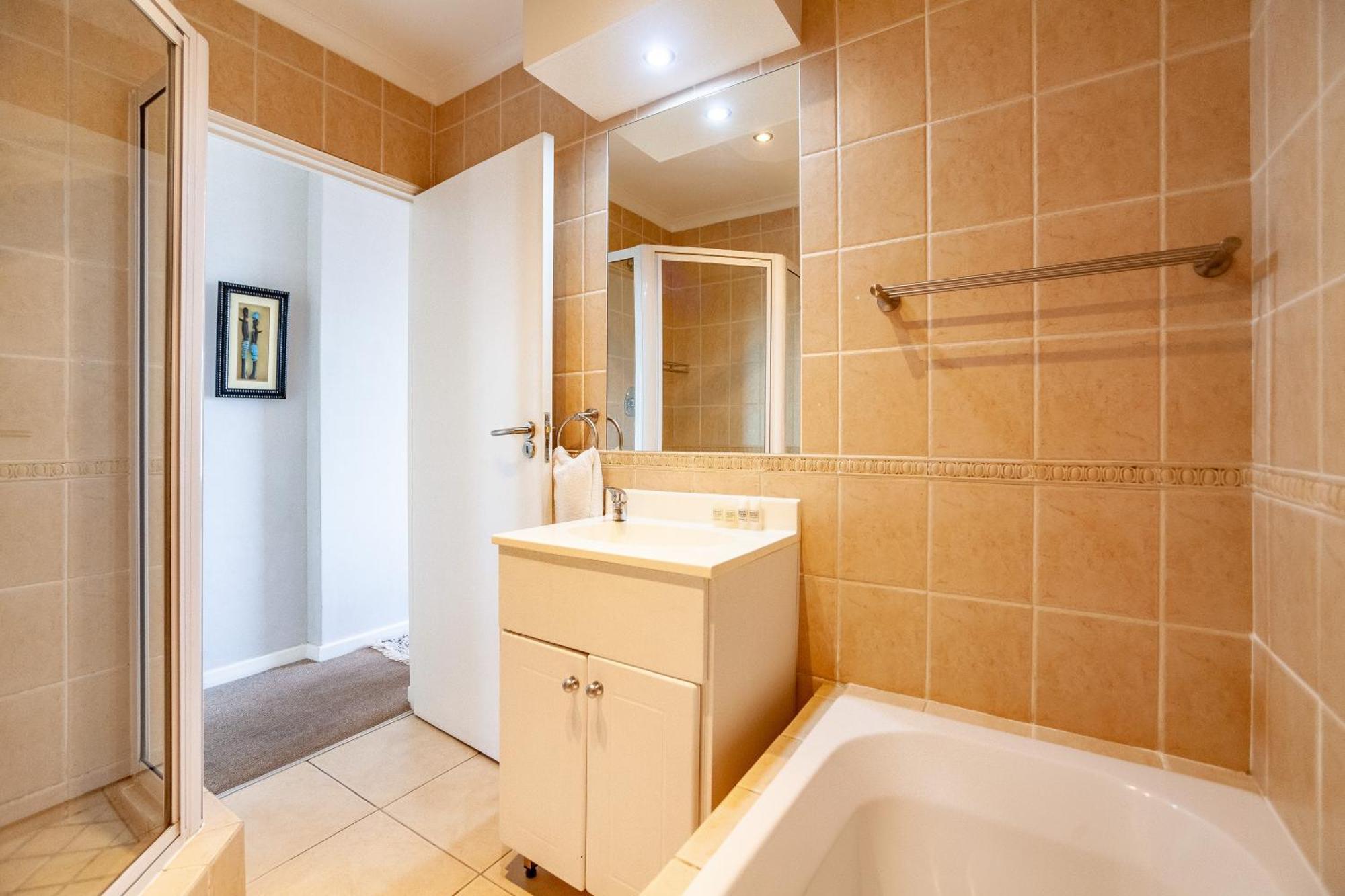Luxury Ocean View Beachfront 2 Bed Apartment -206 The Waves, Blouberg, Cape Town Bloubergstrand Eksteriør bilde